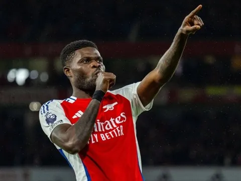 Arsenal không thể vội chia tay Partey dù có Zubimendi