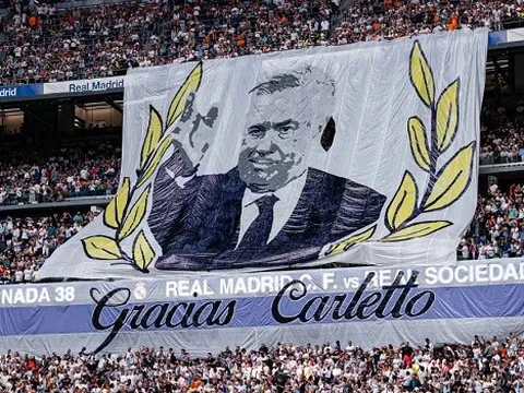 Bernabeu tạm biệt Ancelotti và Modric bằng khoảnh khắc đầy xúc động