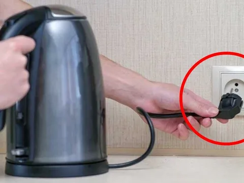 Thợ điện lâu năm chia sẻ: 5 thiết bị ngốn điện trong nhà, không rút phích cắm tiền điện tăng phi mã