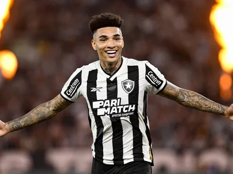 Igor Jesus lọt tầm ngắm Arsenal, người đại diện có mặt tại Anh
