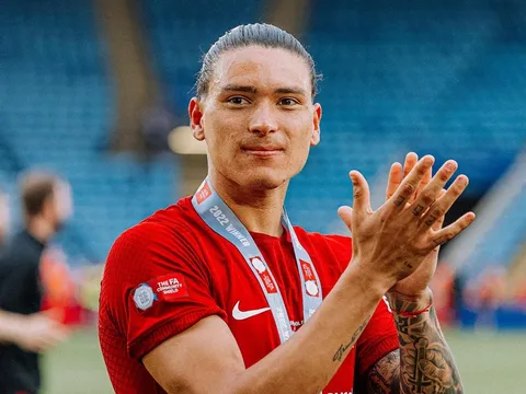 Những cái tên mờ nhạt trong đội hình xoay tua của Liverpool cuối mùa