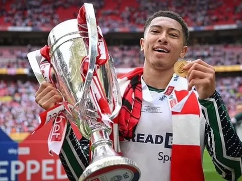 Jobe thăng hạng cùng Sunderland, Jude Bellingham chia vui đầy xúc động
