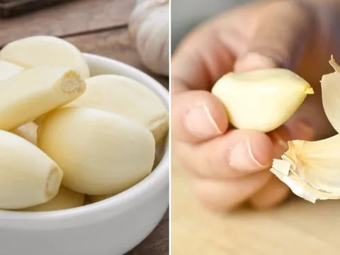 Tay dính mùi tỏi rửa xà phòng không hết, dùng thứ này xoa nhẹ là sạch