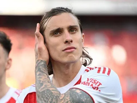 Arteta giải thích lý do Calafiori không thi đấu trận cuối mùa