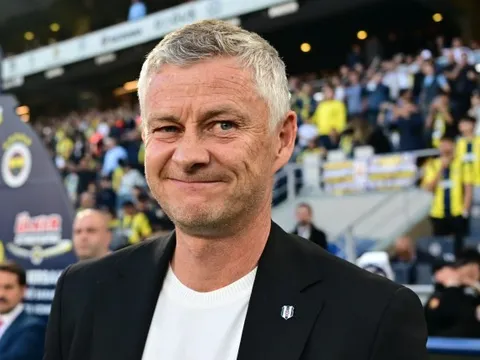 Solskjaer ra tay, Besiktas tiếp cận tiền vệ trụ cột của Arsenal