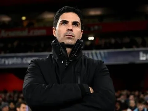 Mùa giải nhạt nhòa của Arsenal đặt Mikel Arteta dưới áp lực