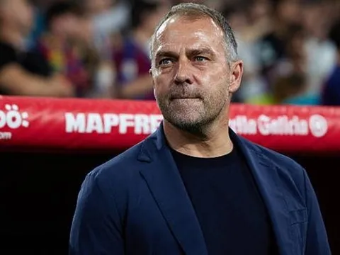 Hansi Flick đã giúp Barcelona lột xác ngoạn mục