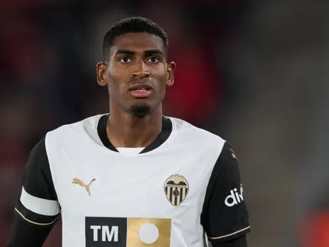 PSG tạo áp lực lớn cho Arsenal trong thương vụ Cristhian Mosquera