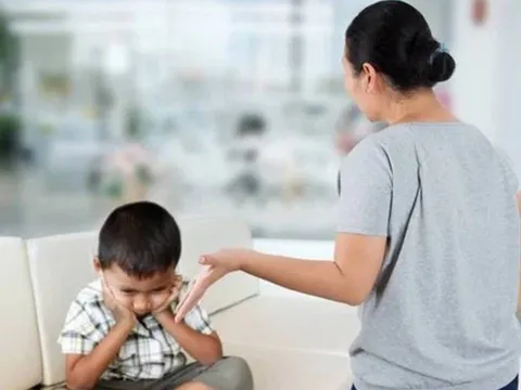 5 câu nói ngỡ là yêu thương nhưng âm thầm làm tổn thương con, cha mẹ nên tránh nói