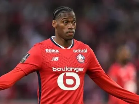 Ba tiền đạo giá mềm Liverpool nên cân nhắc sau khi chi đậm
