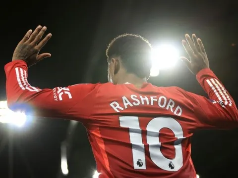 Marcus Rashford sẵn sàng giảm lương để tới Barcelona