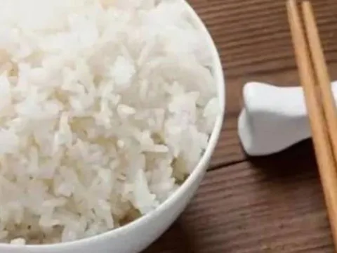 Tại sao không ăn cơm lại giúp giảm cân nhanh và hiệu quả? Bí quyết ai đang giảm cân cũng nên biết!