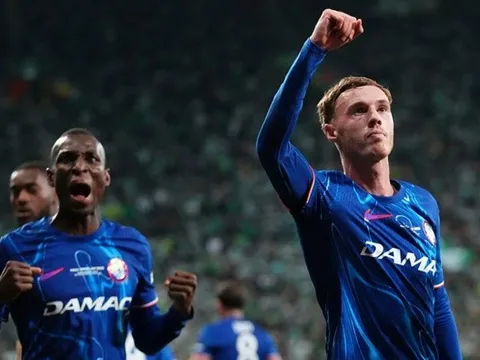 Real Betis 1-4 Chelsea: Palmer kiến tạo siêu hạng; The Blues chinh phục Conference League
