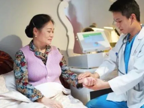 Tin vui, kể từ 1/7/2025: Khám bệnh tại nhà, vượt tuyến vẫn được Bảo hiểm y tế chi trả 100%