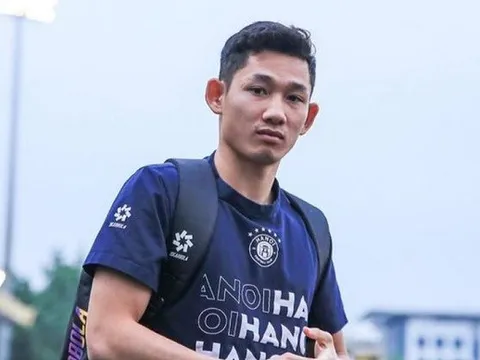Hai Long thất thế tại CLB, tỏa sáng ở tuyển Việt Nam