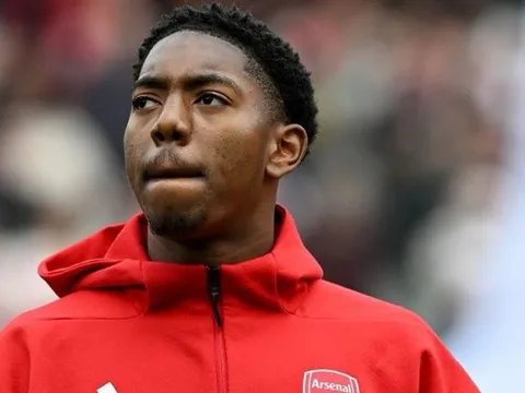 Real Madrid theo sát Lewis-Skelly, Arsenal đối mặt nguy cơ mất trắng