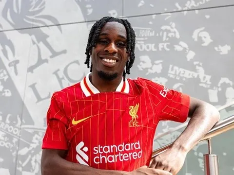 Liverpool chính thức có Frimpong: Mảnh ghép tốc độ cho hành lang phải