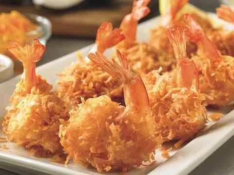 Nhúng tôm qua thứ nước này trước khi rán: Tôm giòn rụm, ngon như đầu bếp nhà hàng 5 sao nấu