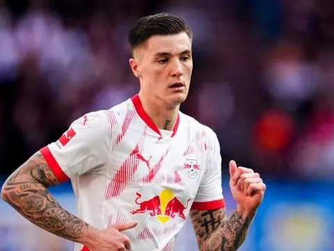 Romano: Arsenal tiếp cận trực tiếp RB Leipzig để mua Benjamin Sesko