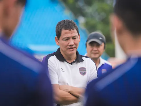 Bình Dương thua CAHN, HLV Anh Đức đối diện sức ép từ CĐV