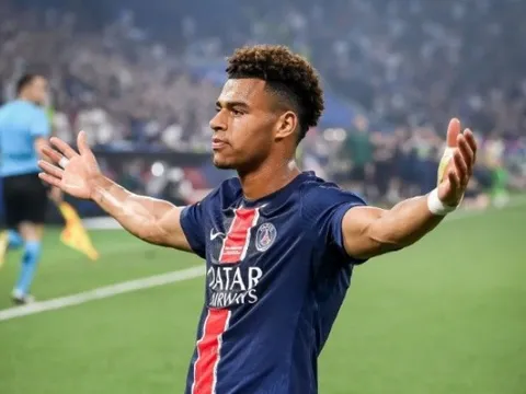 Desire Doue ghi dấu ấn lớn, sánh ngang Ronaldo trong chiến thắng của PSG
