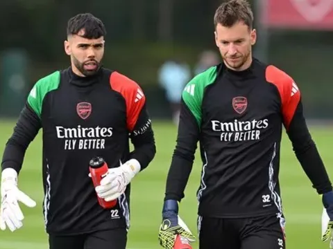 Bài toán thủ môn Arsenal: Neto sắp rời đi; Garcia có cập bến Emirates?