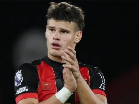 Milos Kerkez lên tiếng trước tin đồn gia nhập Liverpool với giá 45 triệu bảng