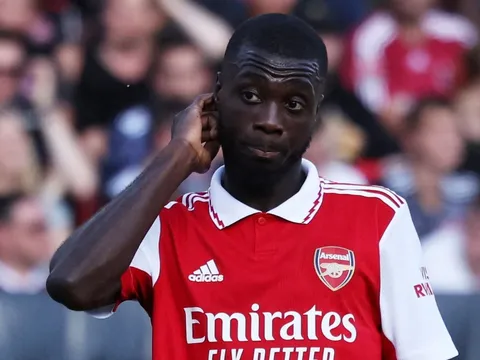 10 thương vụ chuyển nhượng tệ nhất của Arsenal trong lịch sử Premier League