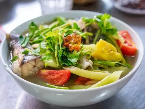 Nấu canh cá nước sôi hay nước lạnh? Tưởng đơn giản nhưng 10 nhà 9 nhà làm sai mất hết dinh dưỡng