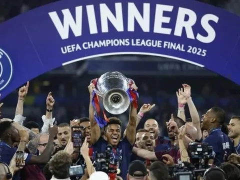 CHÍNH THỨC: UEFA công bố đội hình hay nhất Champions League 2024/25