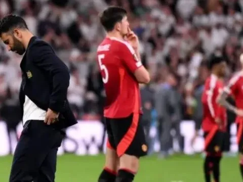 Big Six hết thời ở Premier League?