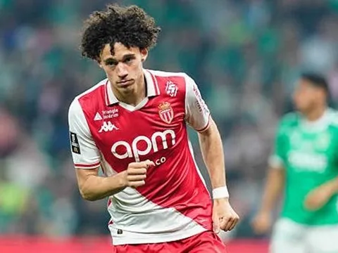Tottenham theo dõi Maghnes Akliouche