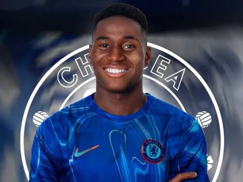 CHÍNH THỨC: Chelsea công bố tân binh đầu tiên hè này