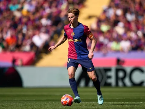 De Jong hành động bất ngờ để giúp Barcelona sớm hoàn tất gia hạn