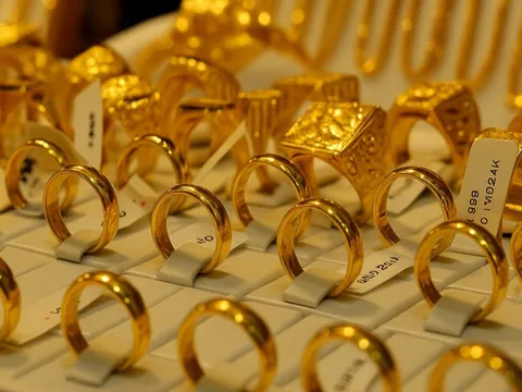 Bảng giá vàng 9999 24K 18K SJC DOJI PNJ hôm nay 3/6/2025