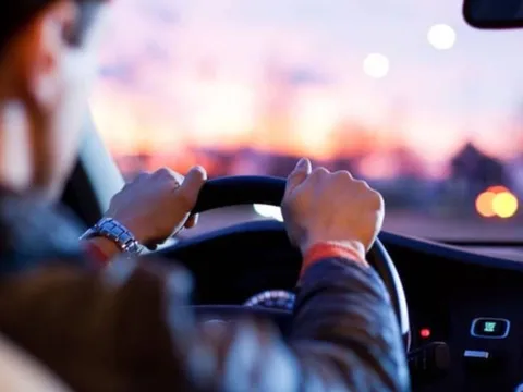 Sự khác biệt giữa một người đàn ông có xe hơi và người không có xe hơi lớn đến mức nào?