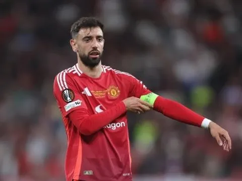 Bruno Fernandes tiết lộ lý do ở lại Man Utd bất chấp lời đề nghị khủng