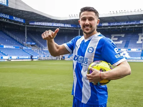Đấu Việt Nam, ngôi sao La Liga của Malaysia bị nghi ngờ nguồn gốc