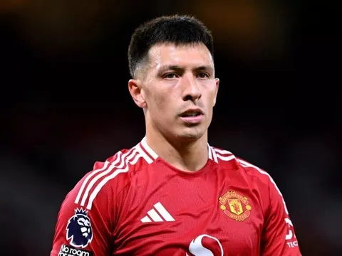 Napoli nhắm Lisandro Martinez, Manchester United đứng trước quyết định lớn