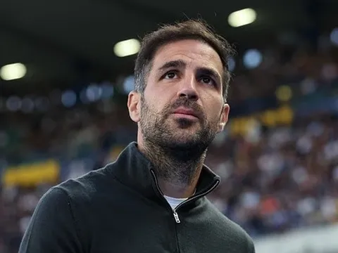 Fabregas khẳng định trung thành Como giữa tin đồn sang Inter