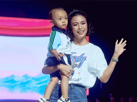 Mâu Thuỷ kể chuyện tuổi thơ, mở màn cho thời trang Cosmo The Show