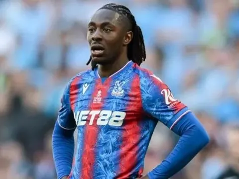 Crystal Palace thành "vật tế thần" cho sự phá luật kiểu Man City