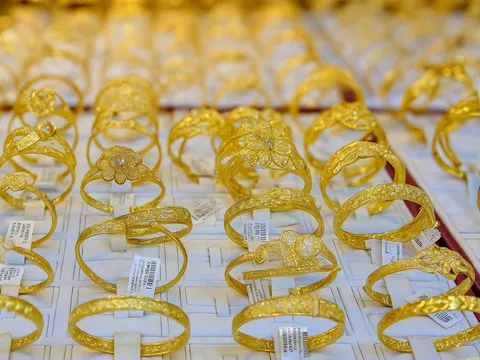 Bảng giá vàng 9999 24K 18K SJC DOJI PNJ hôm nay 7/6/2025