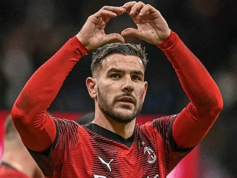 Theo Hernandez chưa đồng ý đến Al-Hilal, thương vụ đình trệ