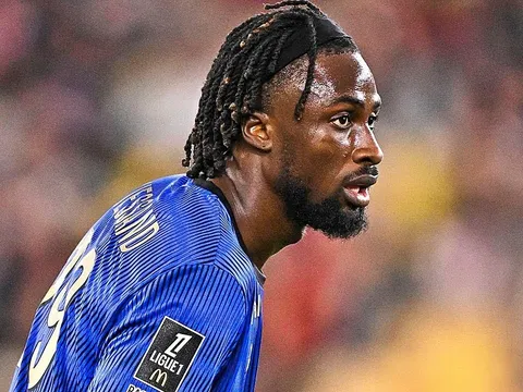 Evann Guessand: Thương vụ 25 triệu bảng có thể giúp Wolves quên đi Matheus Cunha