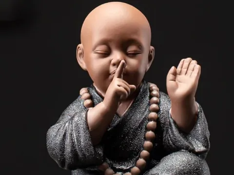 4 lời càng nói ít, lộc về càng nhiều, nói nhiều thì lộc mất sạch, nhất là số 1