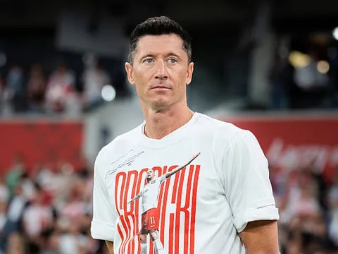 Cựu danh thủ Ba Lan: “Lewandowski gần đây cư xử như kẻ khốn nạn”