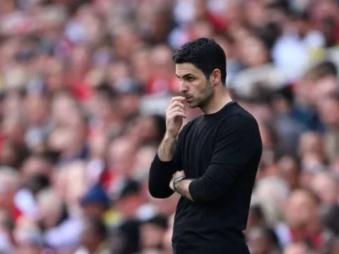 Đầu tư hay chờ đợi? Arsenal trước ngã rẽ chiến lược chuyển nhượng