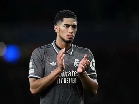 Bellingham gây bất ngờ khi loại Messi và Ronaldo khỏi lựa chọn của mình