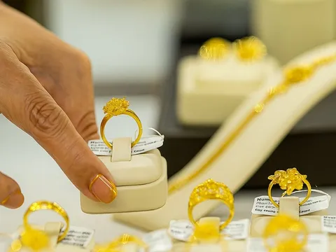 Bảng giá vàng 9999 24K 18K SJC DOJI PNJ hôm nay 13/6/2025